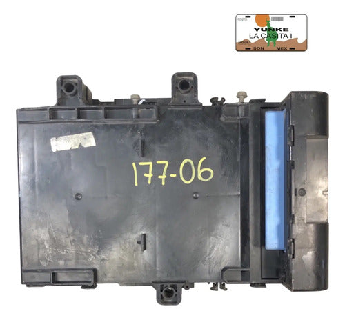 Caja De Fusibles Dodge Caravan 3.3l 96-00 P04707785ab