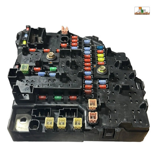 Caja De Fusibles Cadillac Cts 3.2l 2003 25743731