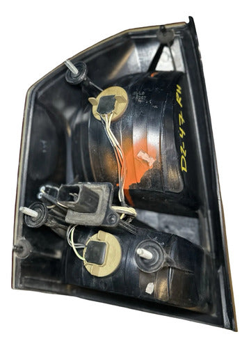 Calavera Rh Chrysler 300 2005-2007 58622-e Derecho/pasajero Rojo