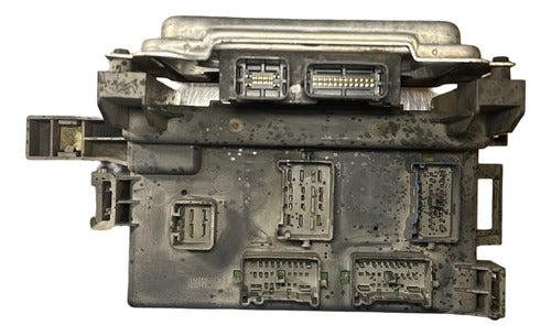 Caja De Fusibles Dodge Charger 2006-2007 P04692031aj