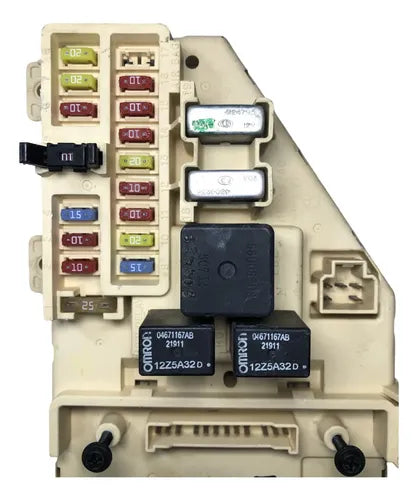 Caja De Fusibles Dodge Stratus 01-06 2.4l Aut 4759434ac