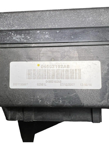 Caja De Fusibles Dodge Durango 2007-2009 04692192ab