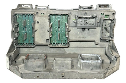 Caja De Fusibles Dodge Nitro 3.7l 2008-2009 04692235ad