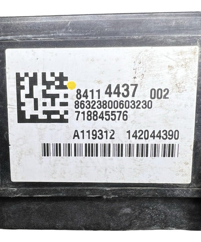 Caja De Fusibles Cadillac Escalade 6.2l 15-20 84114437