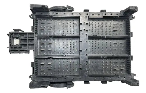 Caja De Fusibles Chevrolet Tahoe 6.2l 15-18 23418066