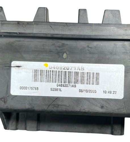 Caja De Fusibles Jeep Grand Cherokee 3.7l 05-07 04692071ab