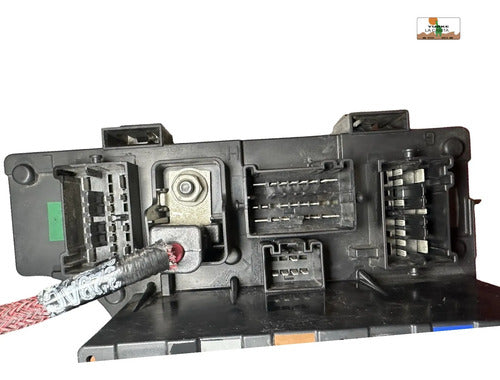 Caja De Fusibles Dodge Caliber 2.0l 10-12 P04692333ac