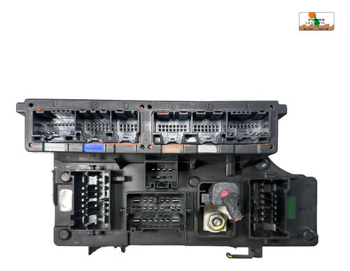 Caja De Fusibles Chrysler Pt Crusier 2.4l 06-10