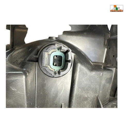 Faro Izquierdo Nissan Np300 2016-2020